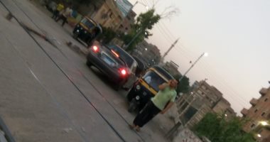 قارئ يرصد تكاتك تسير عكس الإتجاه بمزلقان أرض الجمال بالسنبلاوين