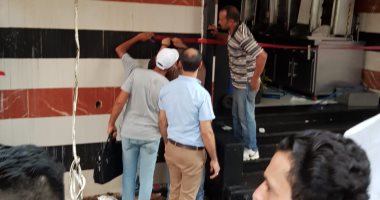 صور.. بعد استغاثة سيدة الإسكندرية.. التنمية المحلية: تشميع مخزنين و3 محلات للمتهم