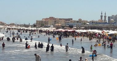صور.. كيف تقضى رحلة سعيدة بأقل الأسعار على شواطئ بورسعيد