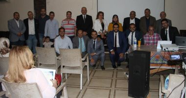 كلية الصيدلة بجامعة سوهاج تختتم فعاليات المعسكر التأهيلى لسوق العمل