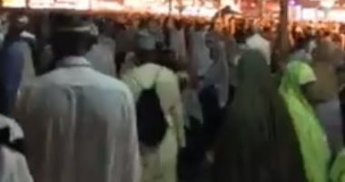 كاميرا اليوم السابع فى جولة ليلية بشارع إبراهيم الخليل بمكة مقر إقامة المصريين