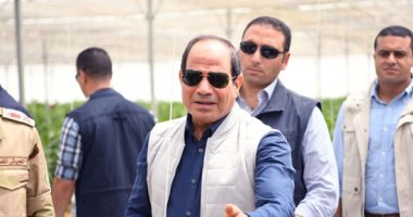 شاهد.. الرئيس السيسى يزيح الستار خلال افتتاح مشروعات الصوب الزراعية