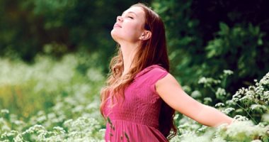 لو بتتعصب بسرعة وحاسس بضغط .. 5 نصائح تساعدك على التحكم فى مشاعرك وأفكارك