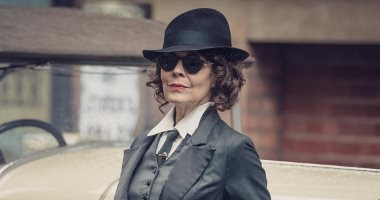 نجمة Peaky Blinders تحتفل بعيد ميلادها الـ 51 قبل أيام من عرض الموسم الجديد