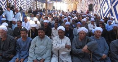 أمن قنا ينهى نزاعا بين عائلتين فى نقادة