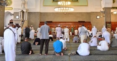 صور.. الحجاج المصريون يزورون قباء أول مسجد أسسه الرسول بالمدينة المنورة
