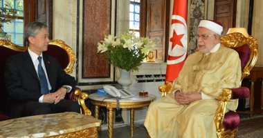 الصين تدعو تونس لمراجعة تشريعاتها لتسهيل إجراءات المستثمرين