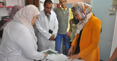 نائب محافظ الوادى الجديد تتفقد أعمال تطوير مدرسة الصم ومستشفى الحميات بالخارجة