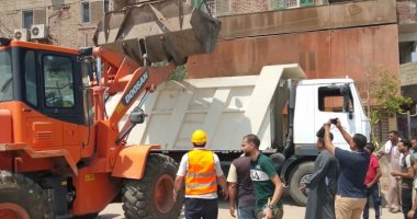 رفع 51 حالات إشغالات و42 إعلانا مخالفا فى حملة ببنى سويف