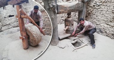 "بيت الزيت الطيب" أقدم معصرة زيتون بعمر يتجاوز 4 قرون فى الوادى الجديد.. صنعت من السنط والحجر ومصافيها من خوص النخيل.. أنتج بها أهالى الواحات القدامى أفضل أنواع الزيت.. والمكان يتحول لمزار سياحى يقصده الأجانب