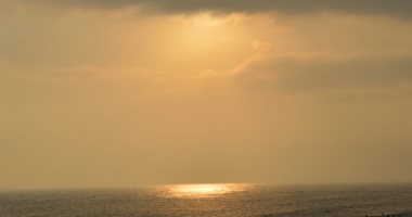 صيفك عندنا.. عبد الله يشارك بصورة لغروب الشمس فى جمصة