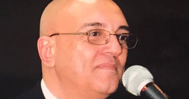 صور نادرة لوالد وولدة محمد سلماوى.. ويؤكد: أبى علمنى الوطنية والطموح