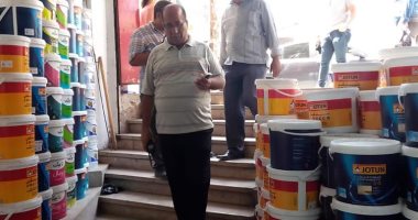 حملات مكثفة بحى الزيتون بالقاهرة لرفع الإشغالات وإزالة التعديات.. صور