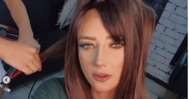شاهد ..رضوى الشربينى فى نيو لوك الموسم الجديد لبرنامج "هى وبس"..صور