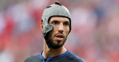 لاعب يقترح ظهور كل لاعبى الدوري الألمانى بـ"واقيات رأس"