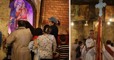 فى ليلة عرس العذراء.. ملايين الزوار يودعون "أم النور" من أعلى جبل درنكة.. زفة شعبية تجوب شوارع القرى المحيطة بتمثال للقديسة مريم.. والأهالى يلقون عليها الورد والنذور.. والأنبا يؤانس: استقبلنا 3 ملايين زائر