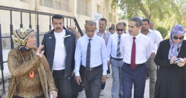 رئيس جامعة القناة: تجديد صالة الألعاب الرياضية وملعب كرة القدم بكلية التربية