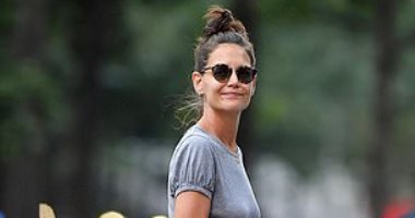 بعد انفصالها عن جيمى فوكس.. كيف تعيش كاتى هولمز حياتها 