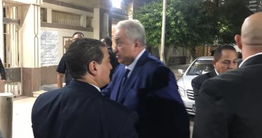 سامح عاشور وإيهاب الخولى يشاركون في عزاء نقيب محامى الجيزة 