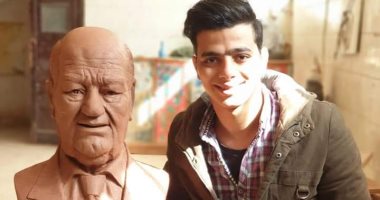 بعد تصدره تويتر.. من هو نحات تمثال الفنان حسن حسنى؟.. صور