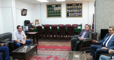 "شئون البيئة" يناقش استعدادات مواجهة السحابة السوداء بالغربية
