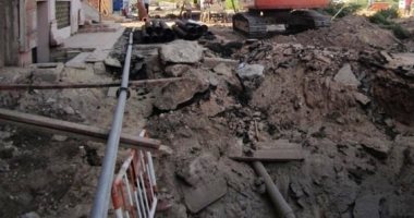هبوط أرضى بشارع التليفزيون بمحافظة الأقصر يحتاج شهرين و4 مليون جنيه للإصلاح