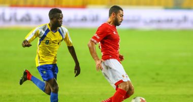 الأهلى يرفض بيع أحمد فتحى لبيراميدز فى الصيف