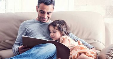 للستات والرجالة.. حكومة اليابان تشجع العاملين للحصول على إجازة رعاية طفل