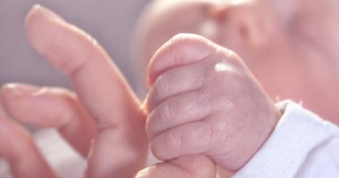 للعرسان الجدد.. امنحوا أنفسكم مهلة عامين قبل انجاب أول طفل..اعرف السبب