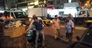 صور.. حملة مسائية لإعادة الانضباط بكورنيش الإسكندرية