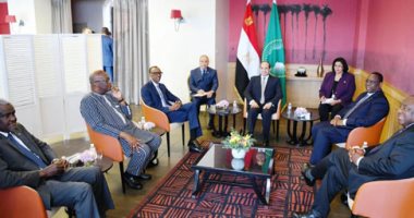 السيسى يستضيف رؤساء رواندا والسنغال وجنوب افريقيا بـ"غداء عمل" فى فرنسا 