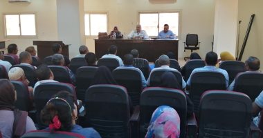 صور.. رئيس مدينة الطود يبحث تشغيل نظام ميكنة الخدمات الحكومية 