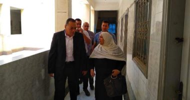 محافظ الشرقية يحيل 45عاملا بوحدة طب الأسرة بالهجارسة للتحقيق لتغيبهم عن العمل