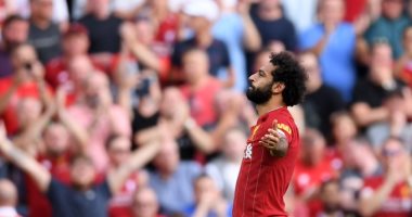 شاهد.. جماهير ليفربول ترج أنفيلد بأغنية مو صلاح بعد ثنائية أرسنال