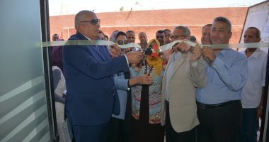 محافظ الوادى الجديد يفتتح مركز الخدمات التموينية بالخارجة بتكلفة 1,2 مليون