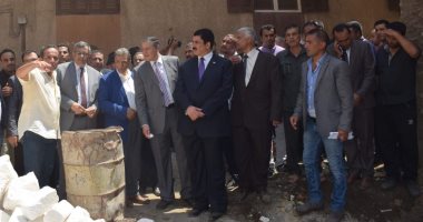 محافظ القليوبية ورئيس جامعة بنها يتفقدان مشروع تطوير قرية كفر فرسيس