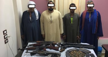 ضبط 12 شخصا بحوزتهم أسلحة نارية وذخيرة غير مرخصة بأسيوط والإسماعيلية