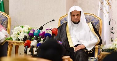 تعرف على عقوبة تصوير الحياة الخاصة للأشخاص بالسعودية