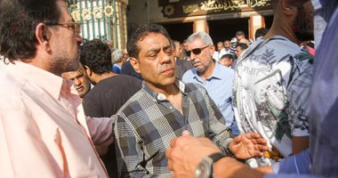 صور.. الخطيب وأبو زيد والجناينى فى جنازة شقيق عضو مجلس الأهلي