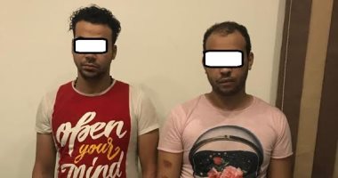 القبض على عاطلين سرقا دراجة بخارية من شخص بميدان التحرير