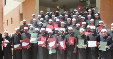 أكاديمية الأزهر العالمية تحتفل بتخريج الأئمة والوعاظ الوافدين