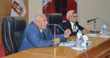 محافظ الوادى الجديد يشهد ختام برنامج " أهل مصر " لشباب المحافظات الحدودية