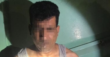 شاهد.. الشرطة العراقية تلقى القبض على الداعشي هادم آثار متحف الموصل