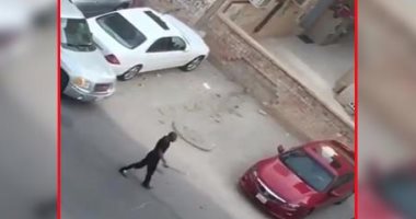 الداخلية الكويتية تتحفظ على مصرى تهجم على المارة بساطور فى حولى