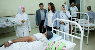 فيديو.. محافظ دمياط تتابع مستوى الخدمة الطبية المقدمة للمواطنين