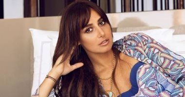 حلا شيحة ضيفة شرف مسلسل "بخط الإيد" مع أحمد رزق