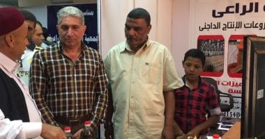 السكرتير المساعد لمحافظة مطروح يتفقد معرض التنمية الزراعية والثروة الحيوانية