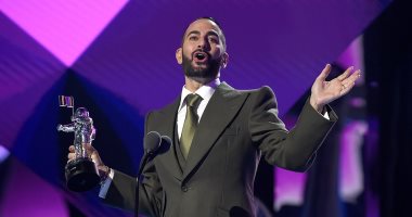 مارك جاكوب ينال جائزة الأزياء الأولى فى حفل MTV لعام 2019