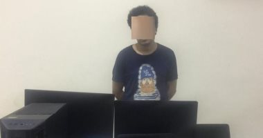 ضبط شخص استولى على بطاقات الدفع الإلكترونى لمواطنين واستخدمها فى الشراء