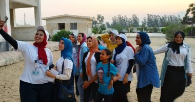 صور.. طلاب جامعة القناة يقضون يوم ترفيهى مع أطفال قرية الفردان